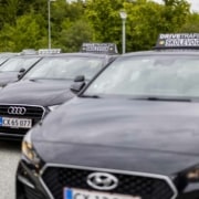 Drive Trafik skolevogne på række