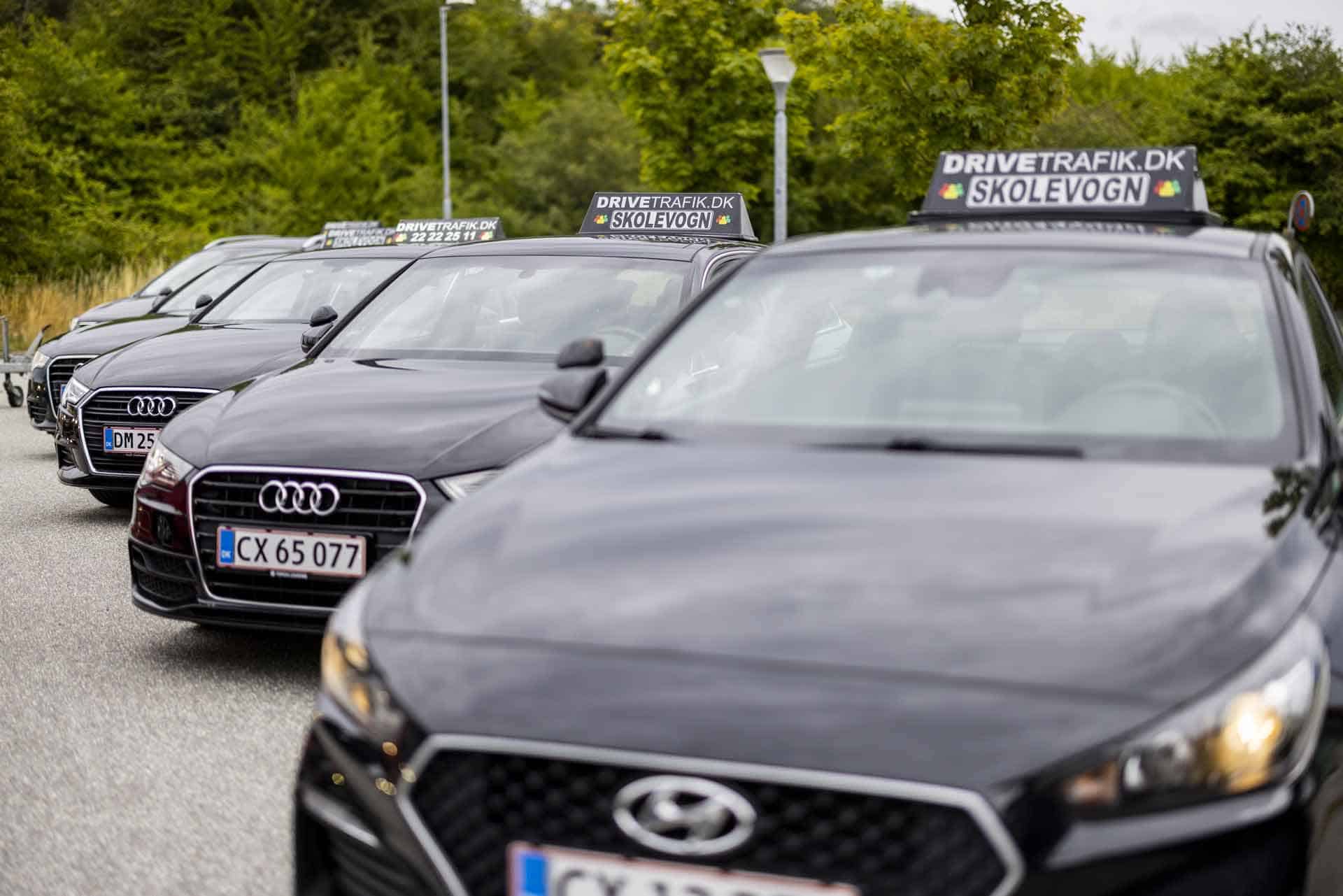 Drive Trafik skolevogne på række